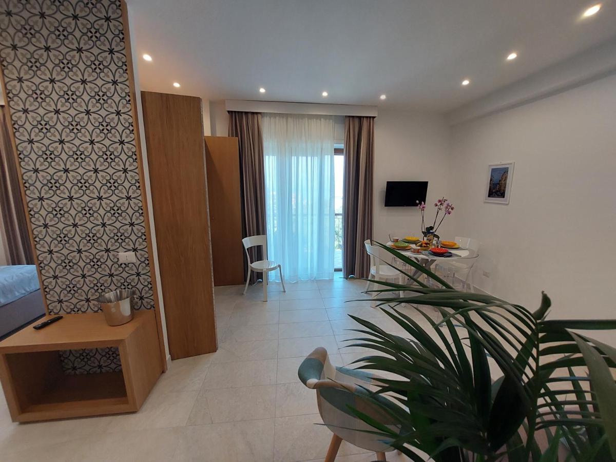 Mistral Luxury Suites Sorrento Exterior foto